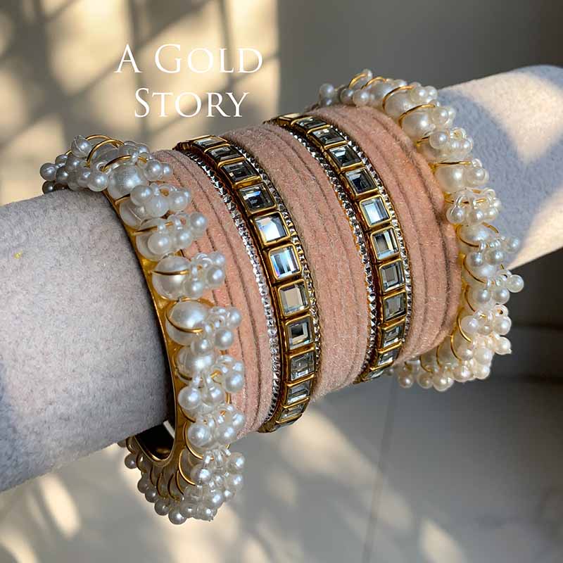 ALMAS VELVET BANGLES SET PEACH
