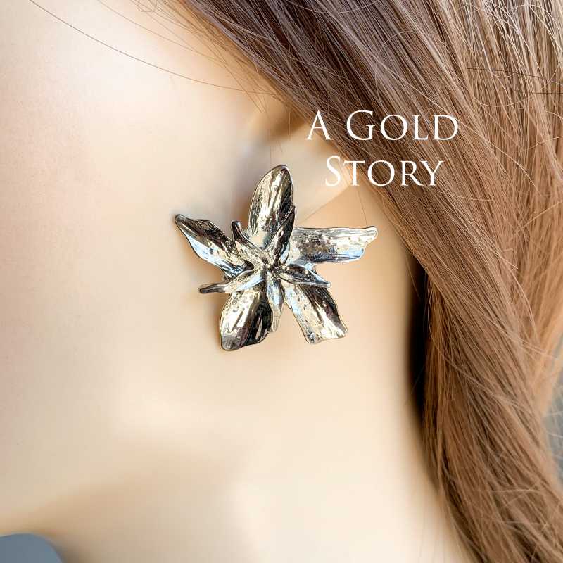 FLOWER SILVER EARRINGS MEDIUM