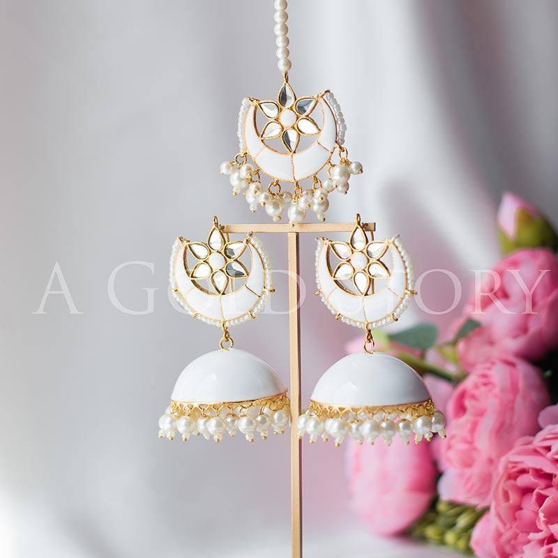 CHANDA JHUMKAY & TIKKA WHITE - A GOLD STORY