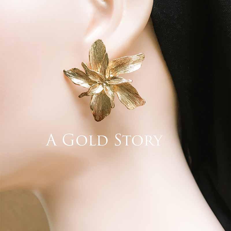 FLOWER GOLDEN EARRINGS MEDIUM