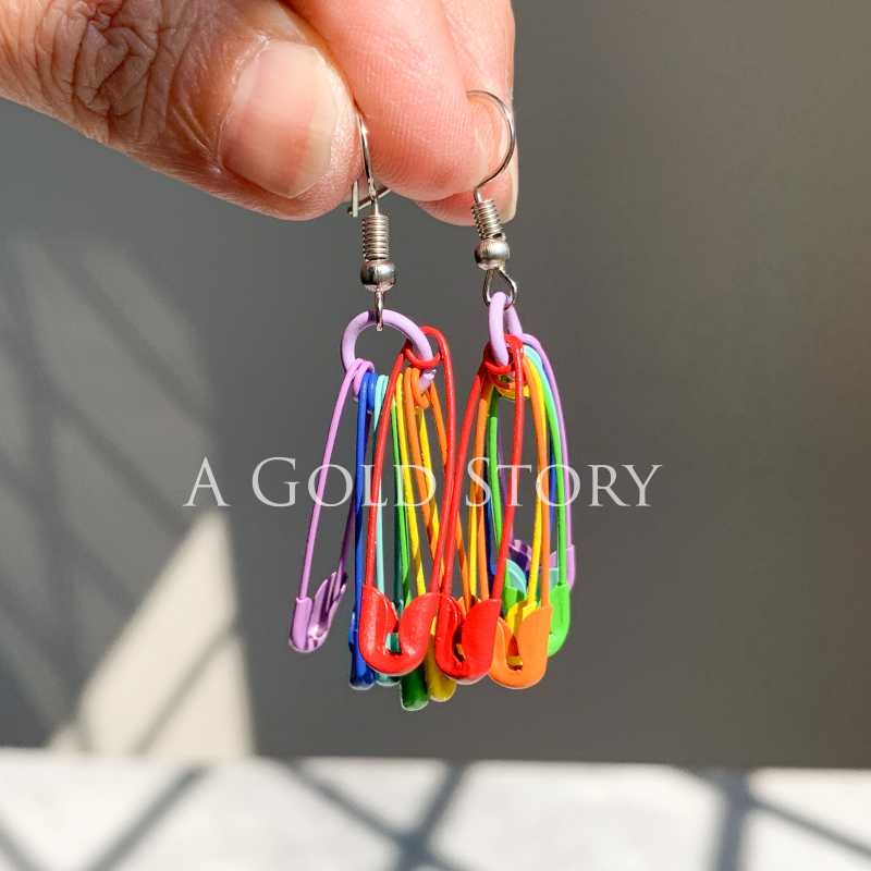 SAFETY PIN EARRINGS