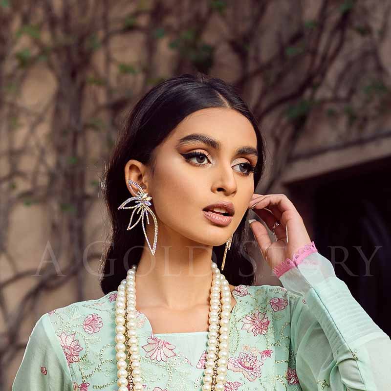 AZLEA EARRINGS GOLDEN