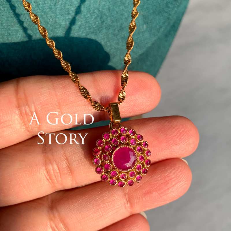 ALHINA PENDANT SET RUBY