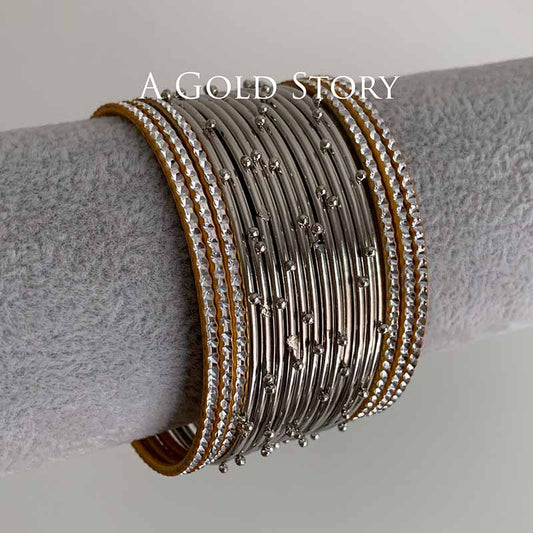 WANIA METAL BANGLES SET