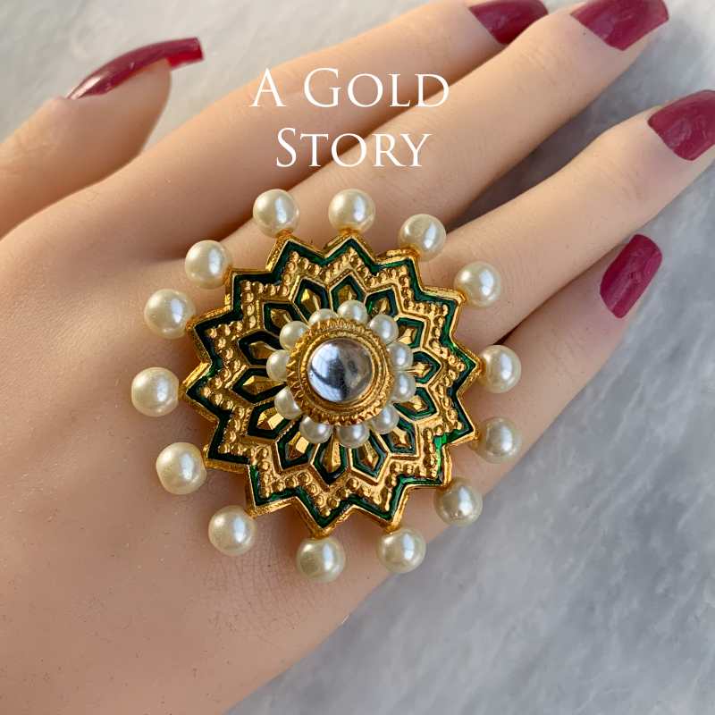 AKLEEMA KUNDAN RING EMERALD GREEN
