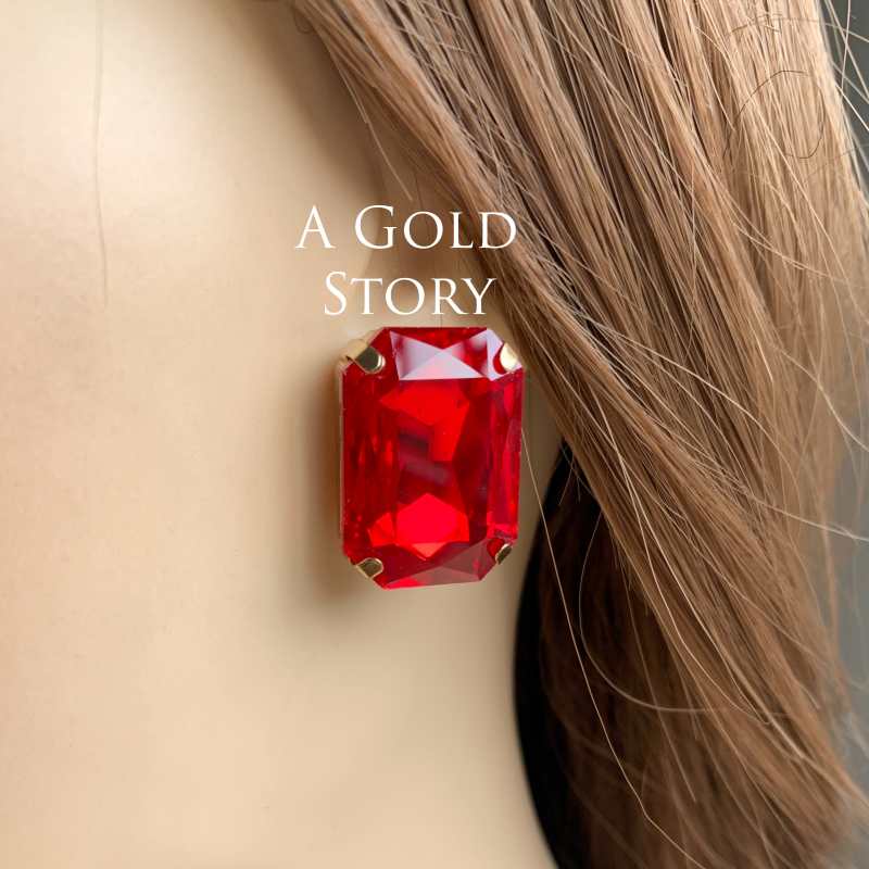 MEERAB EARSTUDS RED