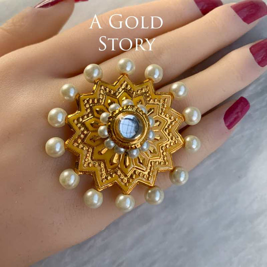 AKLEEMA KUNDAN RING YELLOW