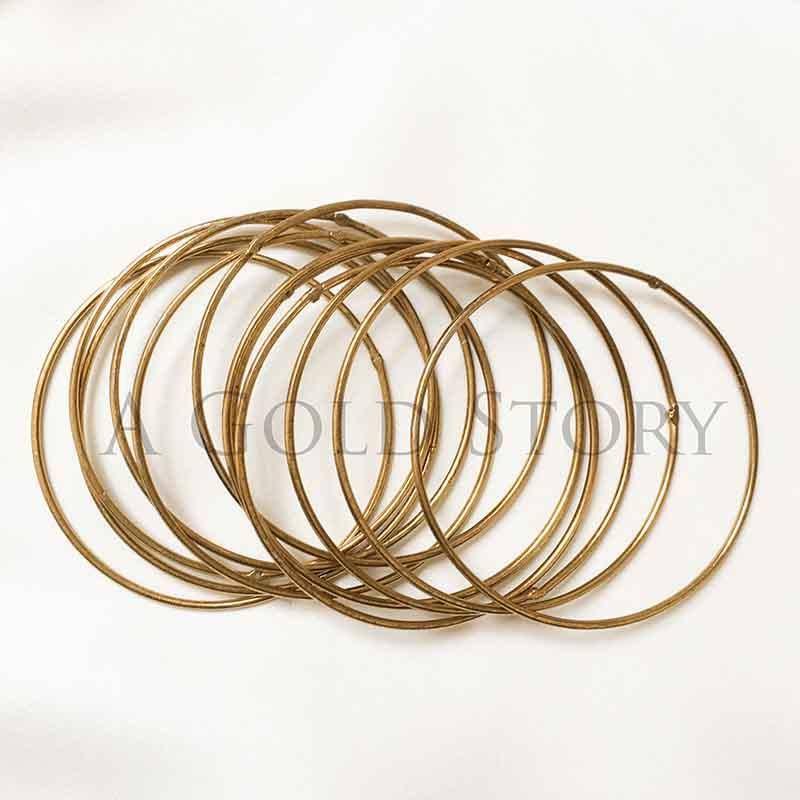 PLAIN METAL BANGLES GOLDEN - A GOLD STORY