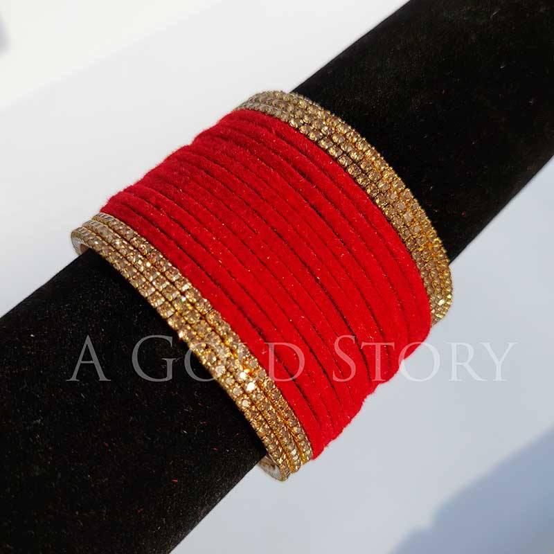 METAL VELVET BANGLES RED - A GOLD STORY