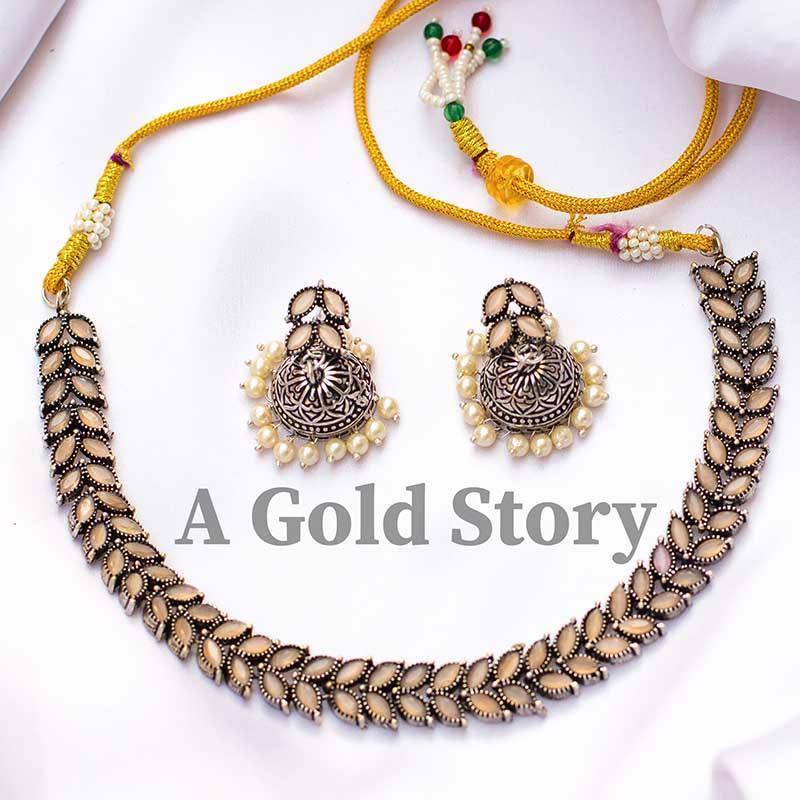 QANDHAR NECKLACE SET BEIGE - A GOLD STORY